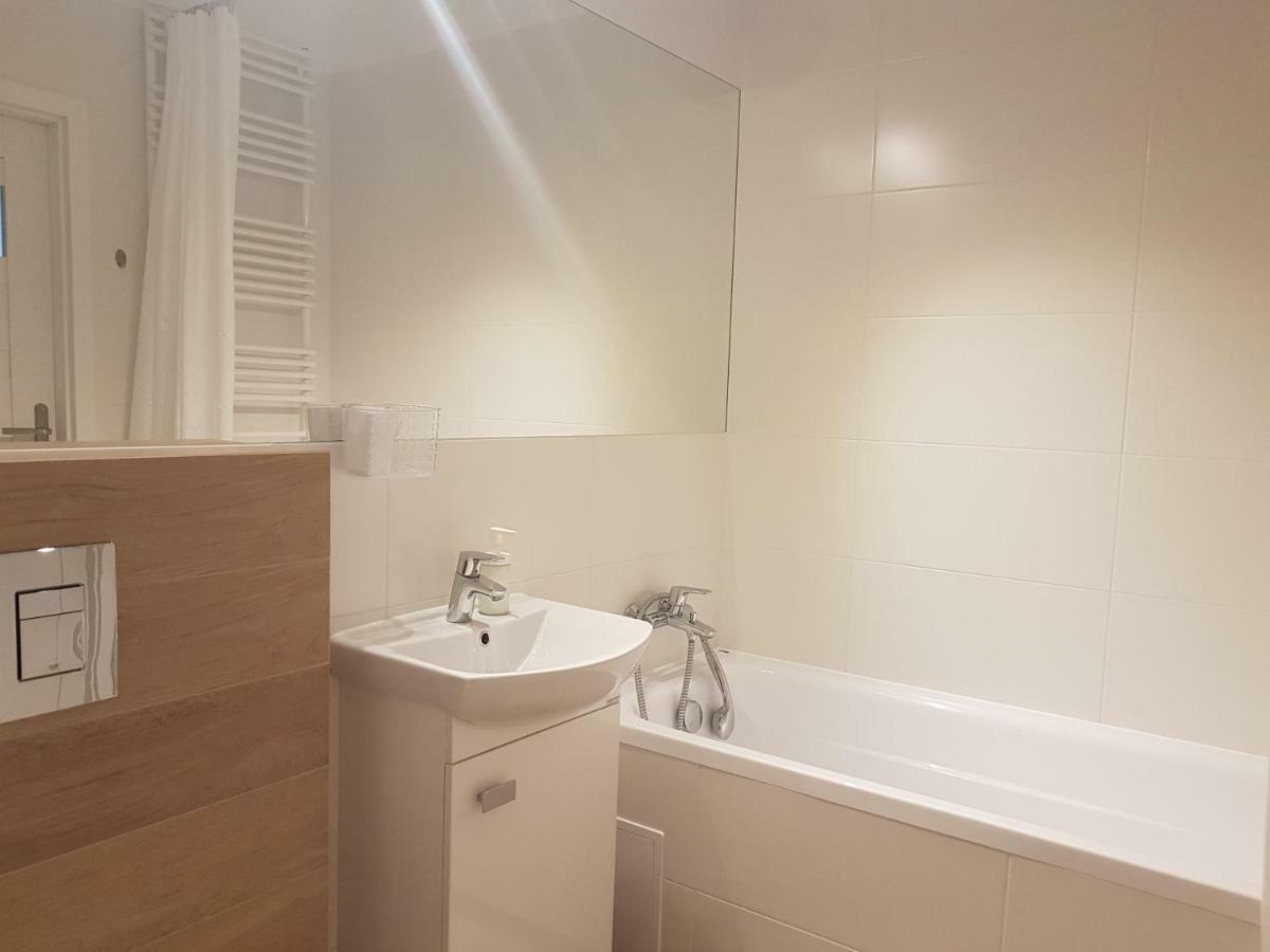 Hennela Apartment Warschau Buitenkant foto